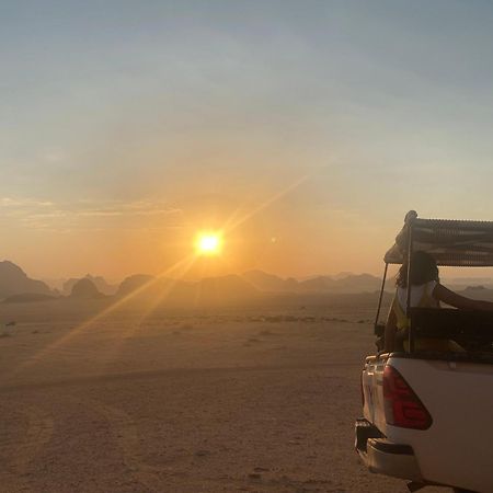 Glamp Camp Wadi Rum Bagian luar foto