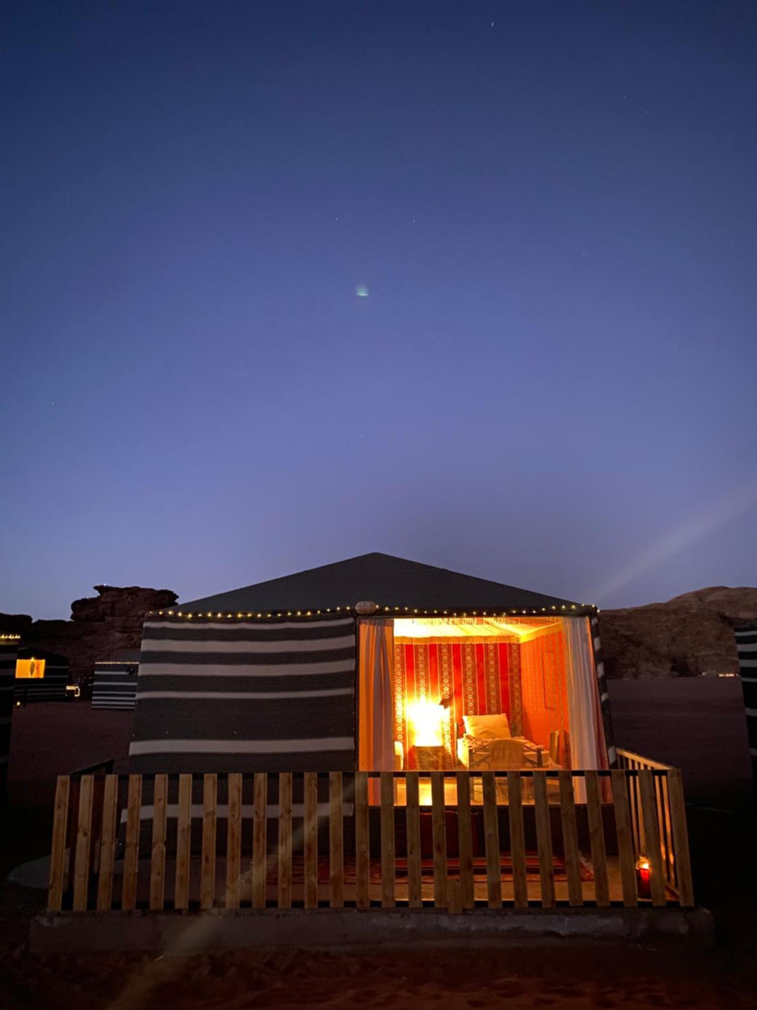 Glamp Camp Wadi Rum Bagian luar foto