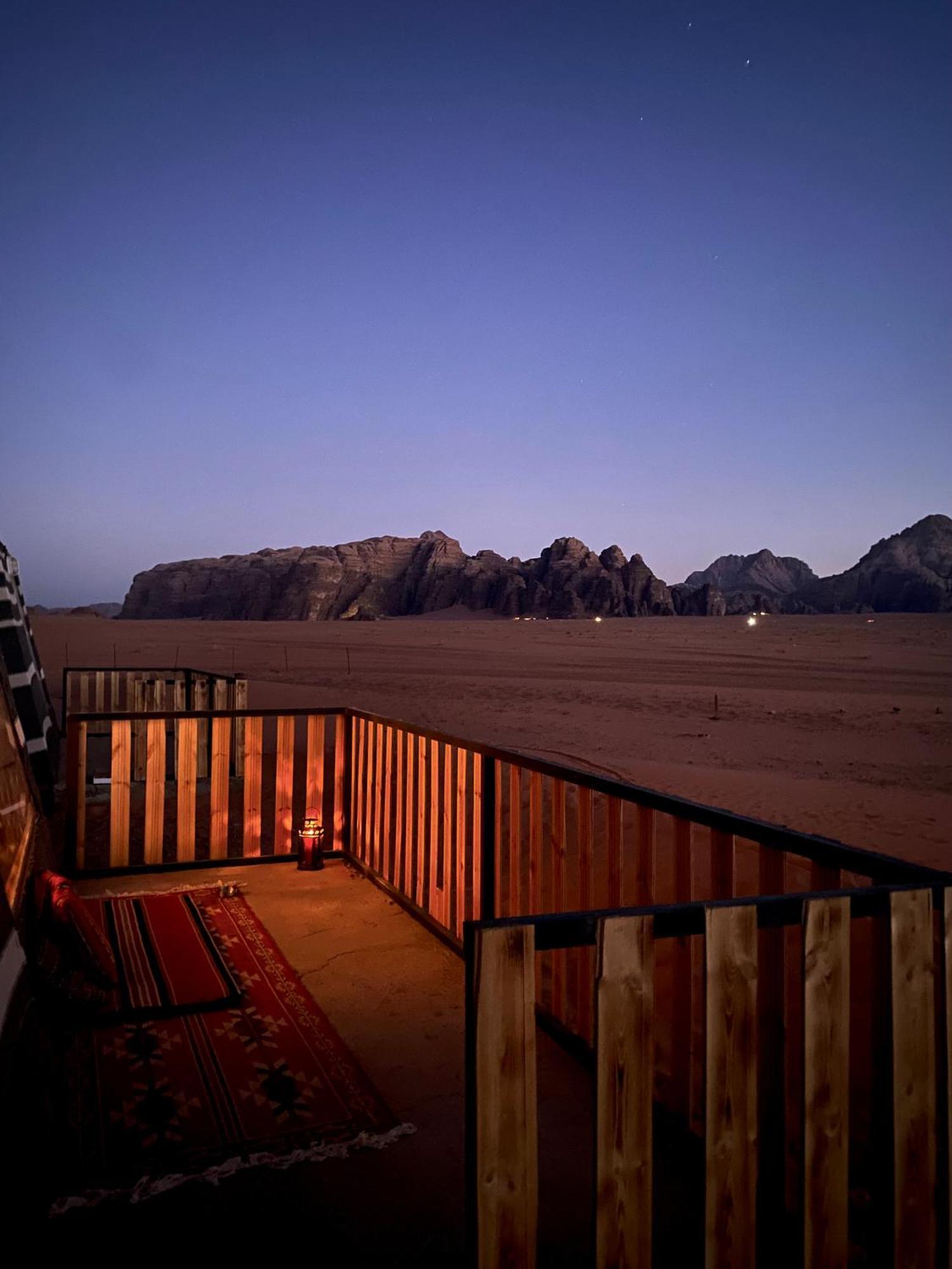 Glamp Camp Wadi Rum Bagian luar foto