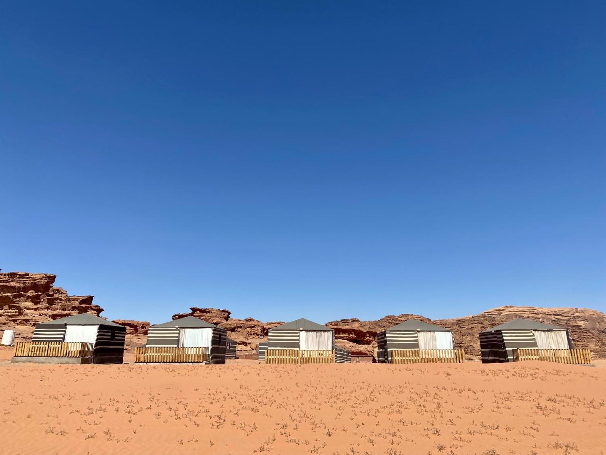 Glamp Camp Wadi Rum Bagian luar foto